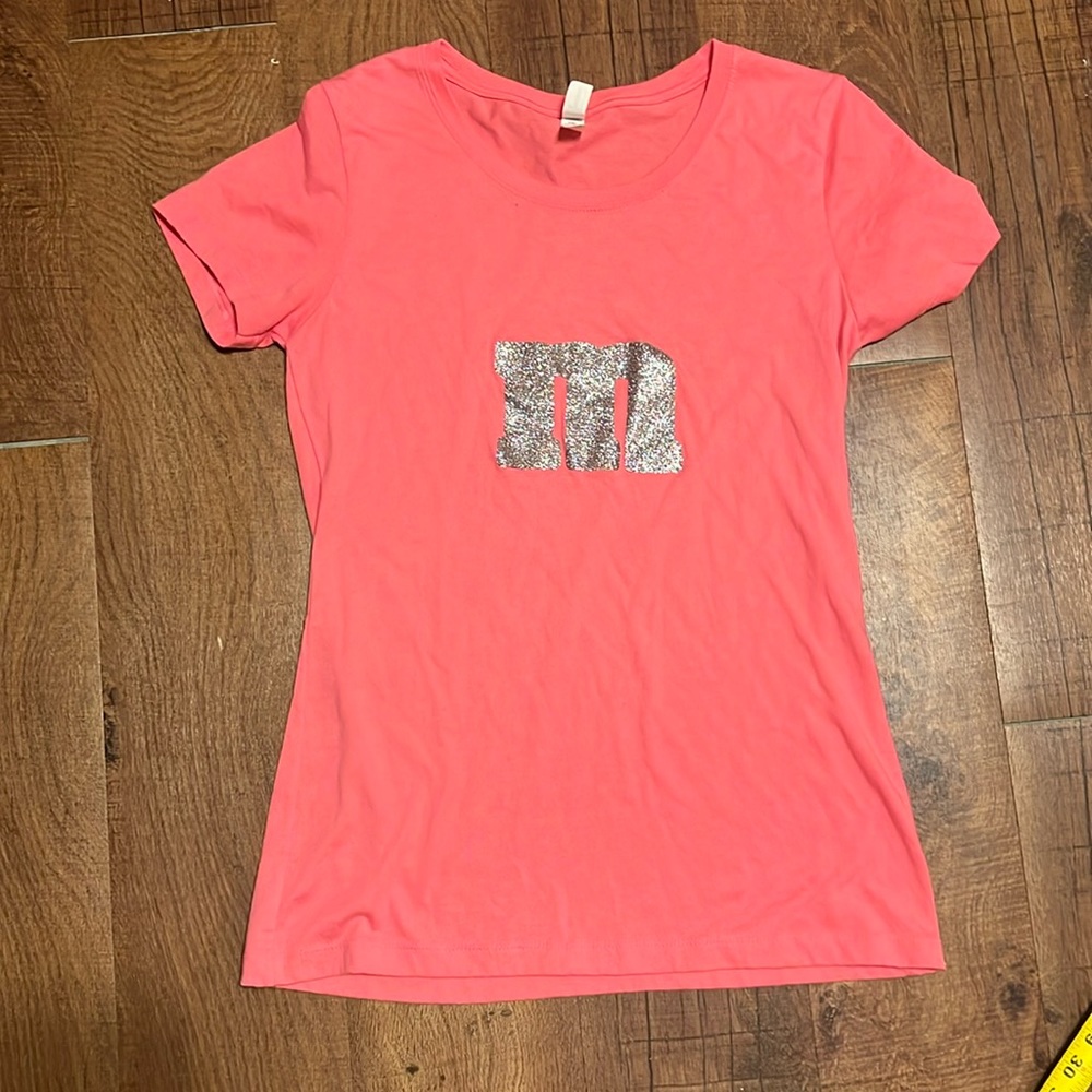 Cute pink T-shirt with glittery initial M on it - size L